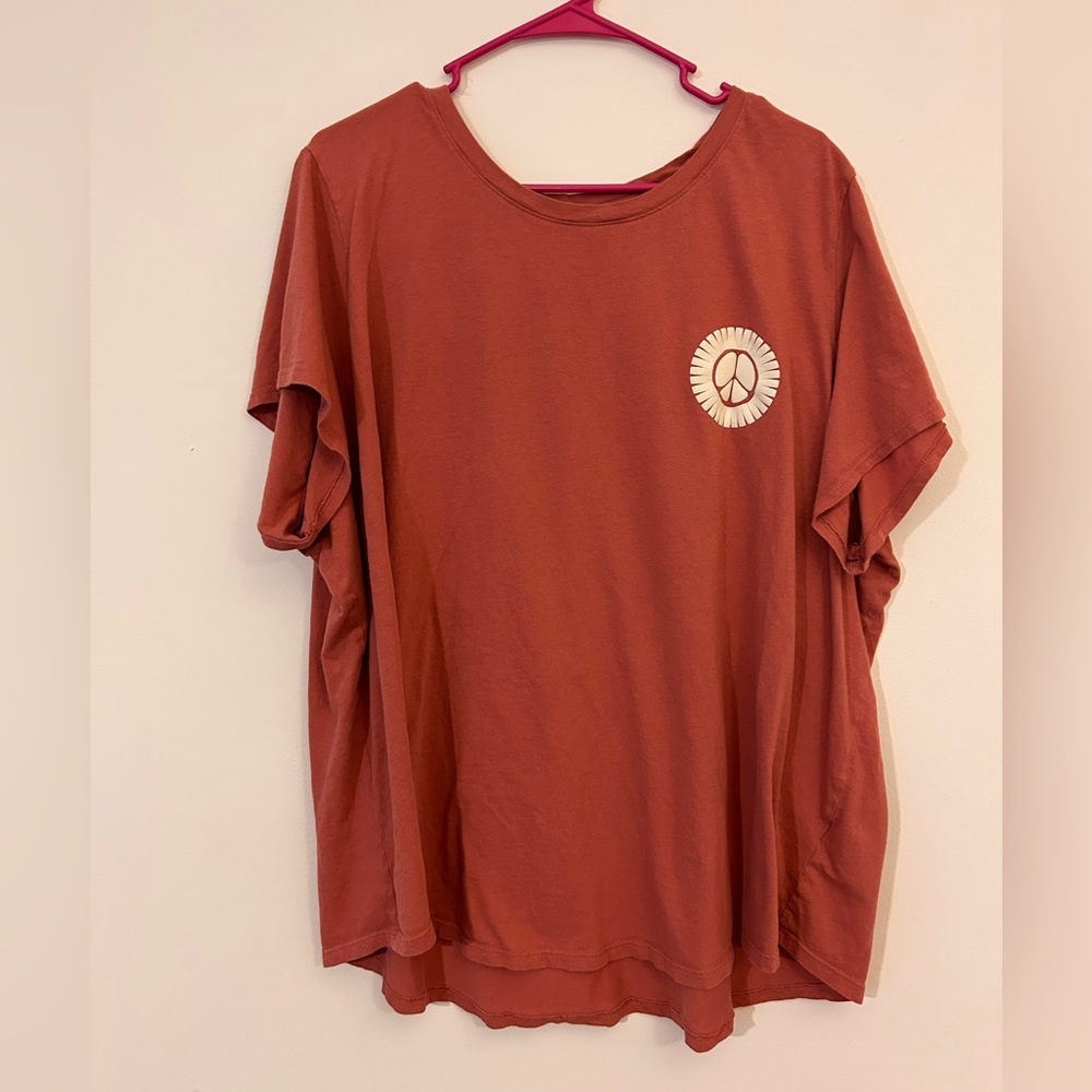 Old Navy Radiate Peace Plus-Size Tee